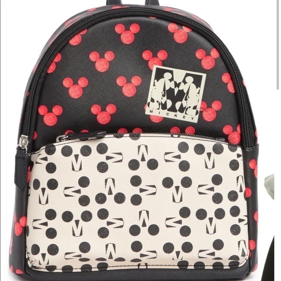 Danielle Nicole Disneys Mickey Mouse backpack! - Picture 3 of 7